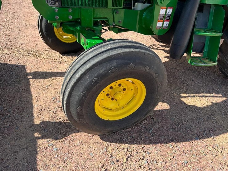 john-deere-6403-image-11