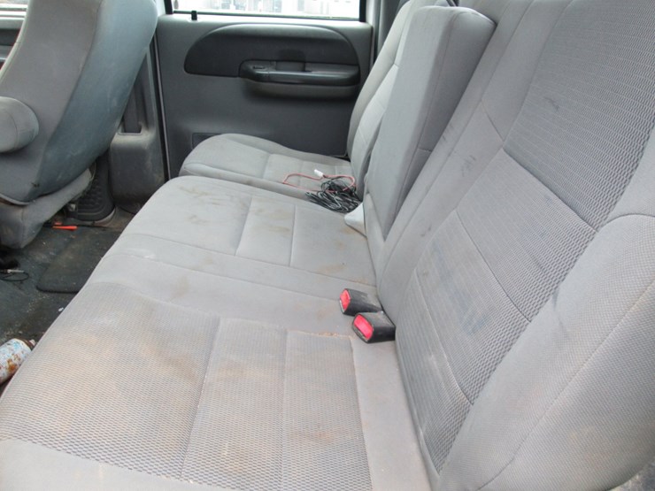 2004-ford-f350-image-23