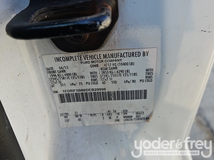 2013-ford-f350-sd-image-50