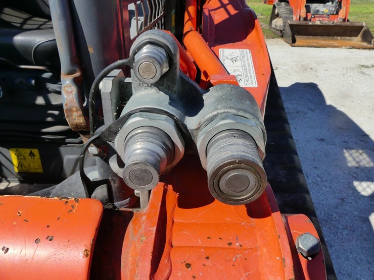 kubota-svl97-2-image-10