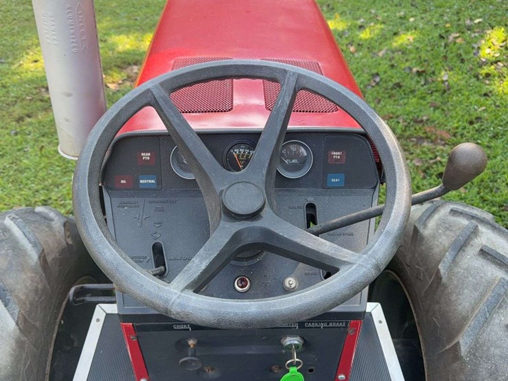 custom-case-4994-articulating-tractor-image-21