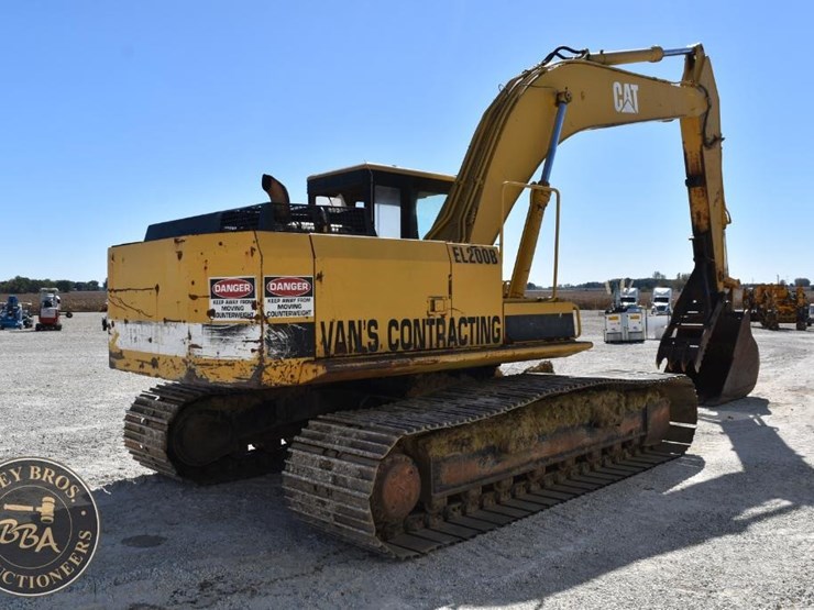 1990-caterpillar-el200b-image-8