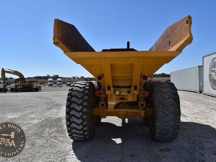 1997-caterpillar-d250e-ii-image-6