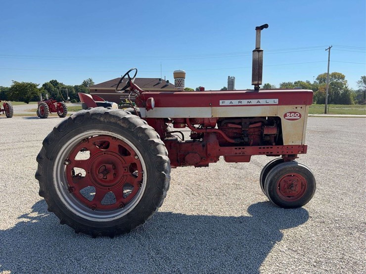 farmall-560-image-6