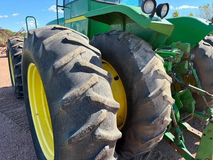 john-deere-8450-image-8