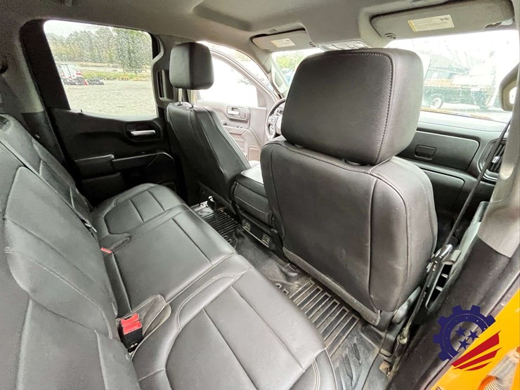 2019-chevrolet-silverado-4wd-pickup-truck-image-43