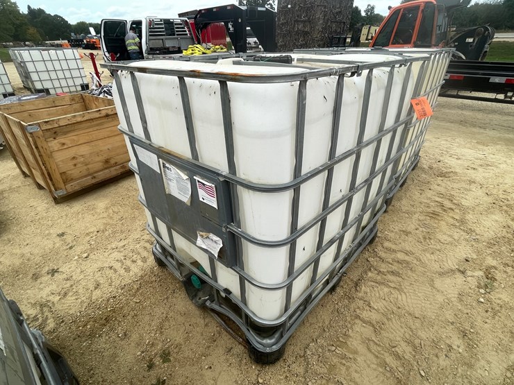 #3037-•-caged-poly-water-totes-image-3