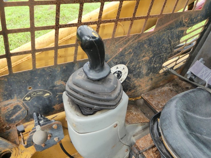 2003-caterpillar-226-image-13