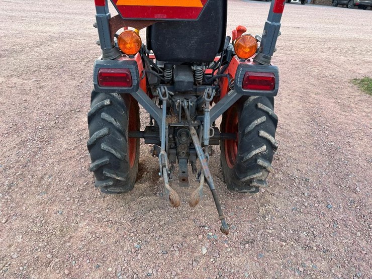 kubota-b2320-image-17