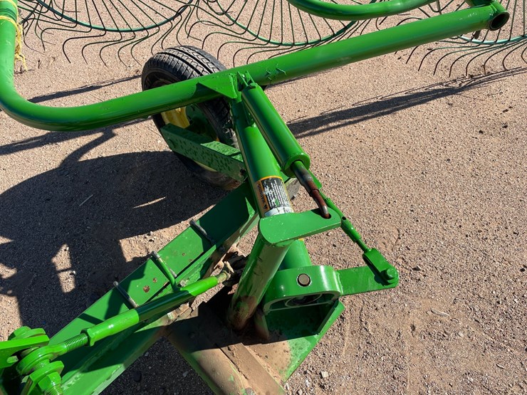 john-deere-702-image-10