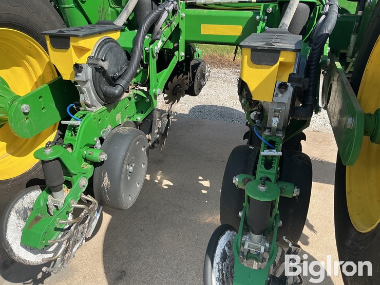 2018-john-deere-1775nt-image-15