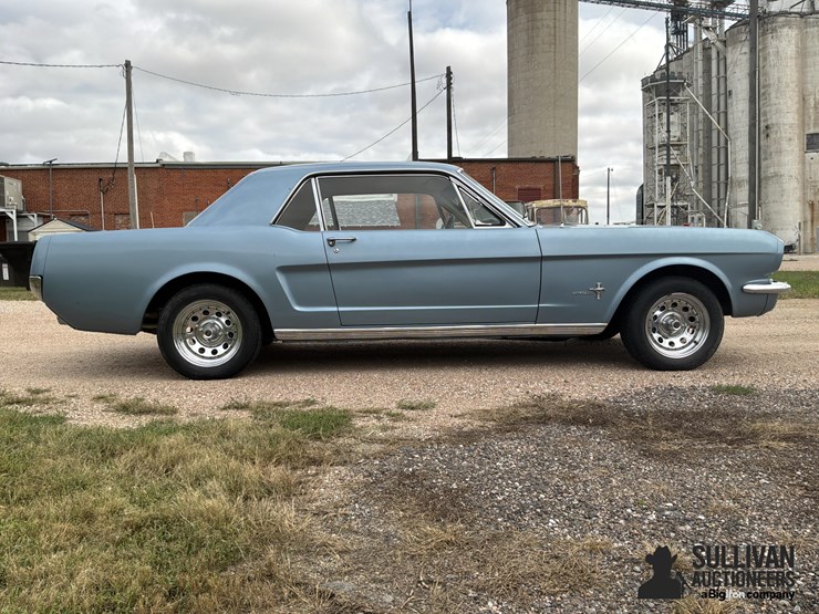 1966-ford-mustang-2-door-hardtop-coupe-image-4
