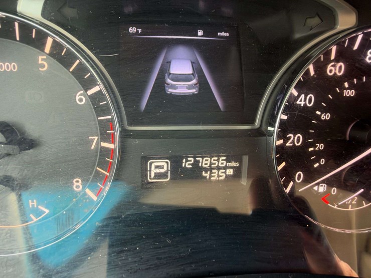 2015-nissan-pathfinder-image-26
