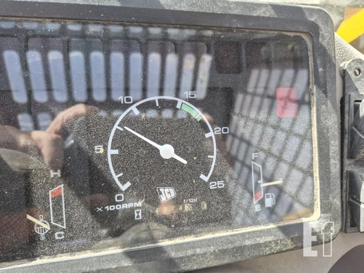 2000-jcb-520-image-15