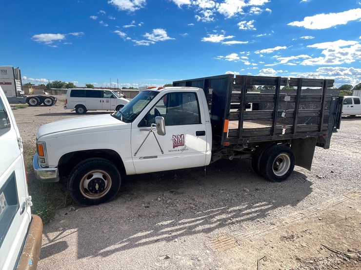 #2773-•-1991-chevrolet-stake-truck-(has-nm-title)(offsite-at-nmsu)-image-1