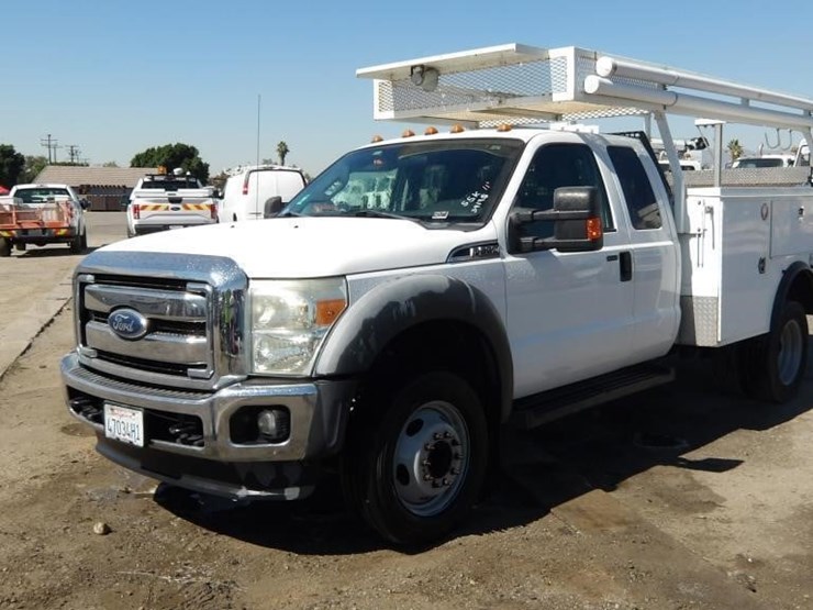 2011-ford-f550-image-1