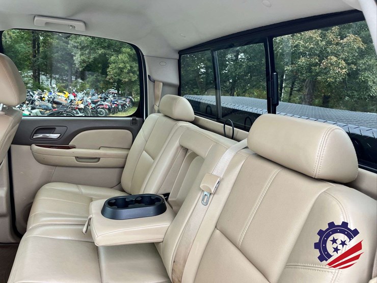2013-chevrolet-silverado-z71-/-4x4-/-3500hd-pickup-image-49