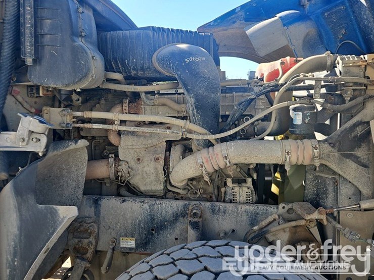 2019-freightliner-122sd-image-21