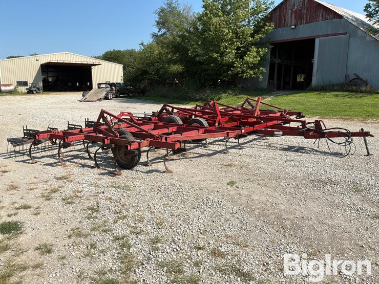 case-ih-4800-image-3