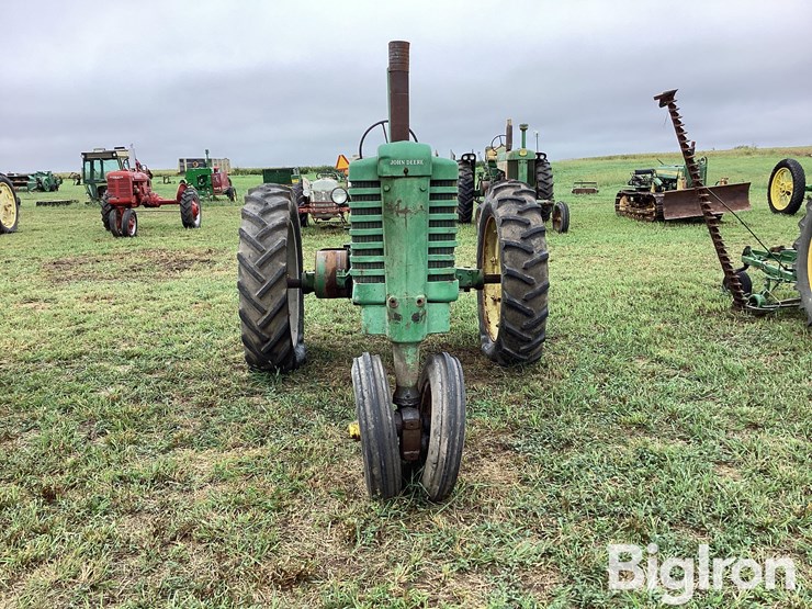 1952-john-deere-a-image-2