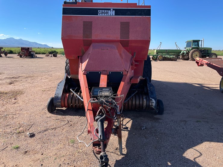 #2802-•-case-8580-baler-with-accumulator-(offsite-in-deming,-nm)-image-2