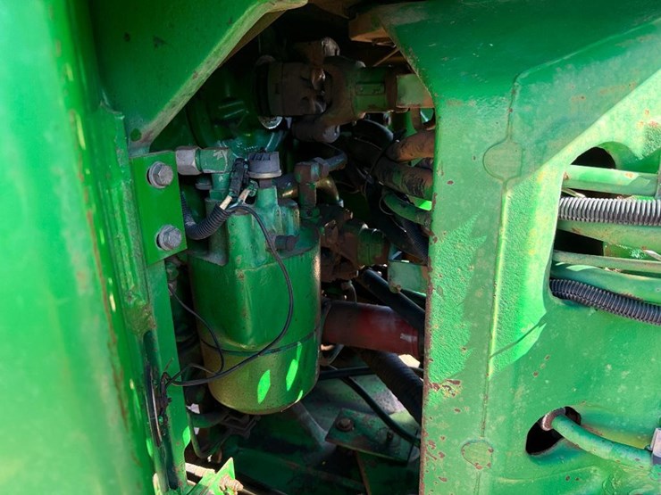 john-deere-8450-image-33