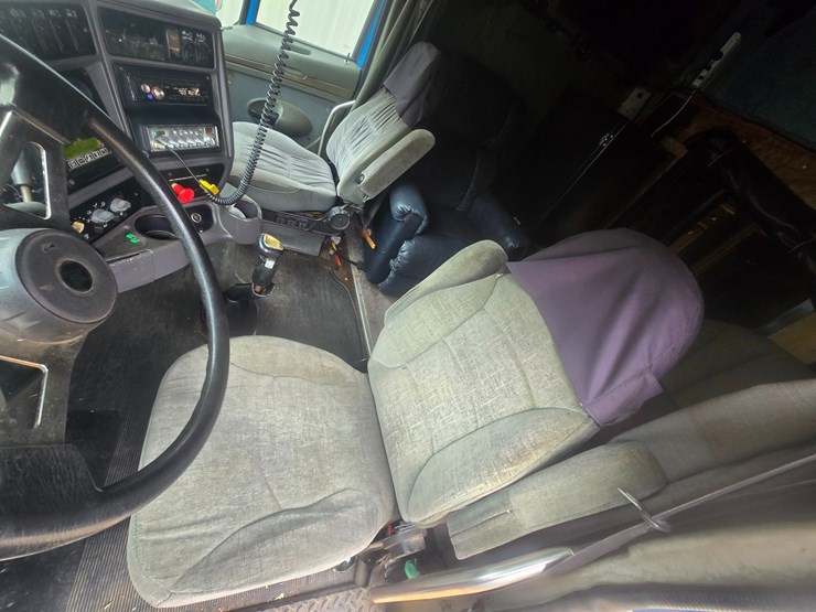 1998-kenworth-t2000-image-48