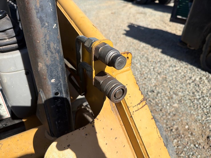 caterpillar-226-image-22
