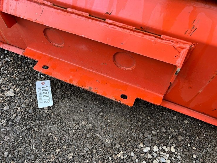 kc-48”-mini-skid-steer-snow-pusher-image-4