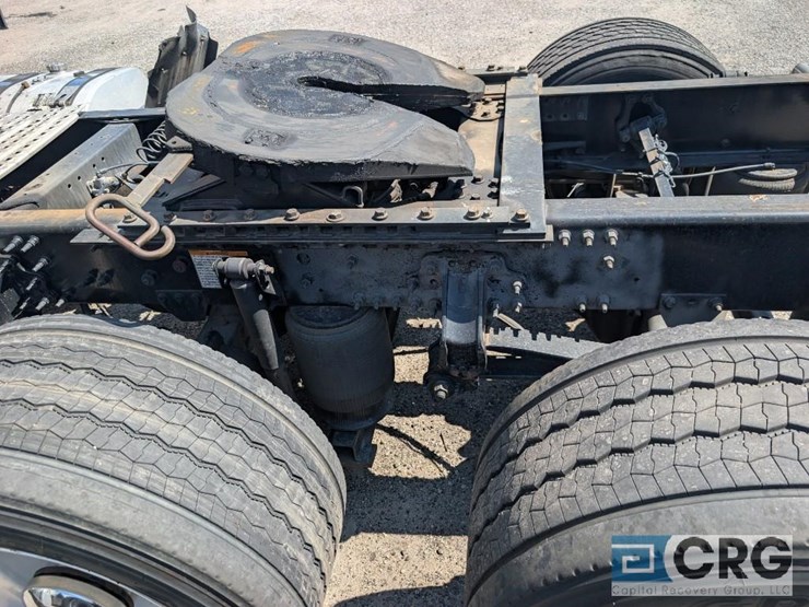 2017-volvo-vnl-t/a-day-cab,-volvo-engine-d13-425-h.p.,-odometer-reading-(miles)-823485,-volvo-i-image-13