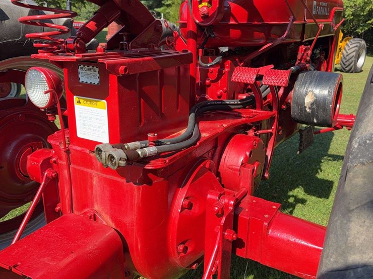 1953-farmall-super-m-image-21