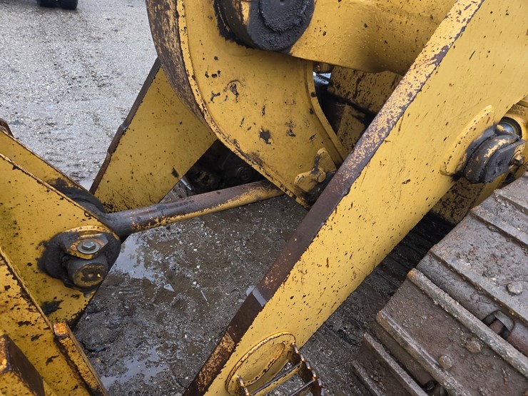 caterpillar-963-image-15
