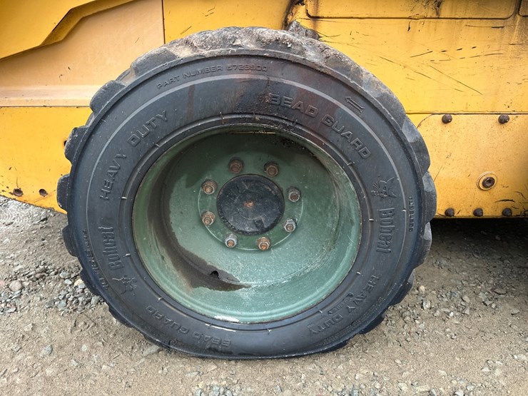 deere-240-image-42
