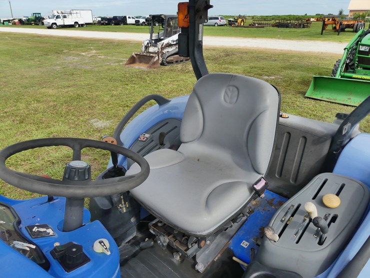 new-holland-tn-4-image-14