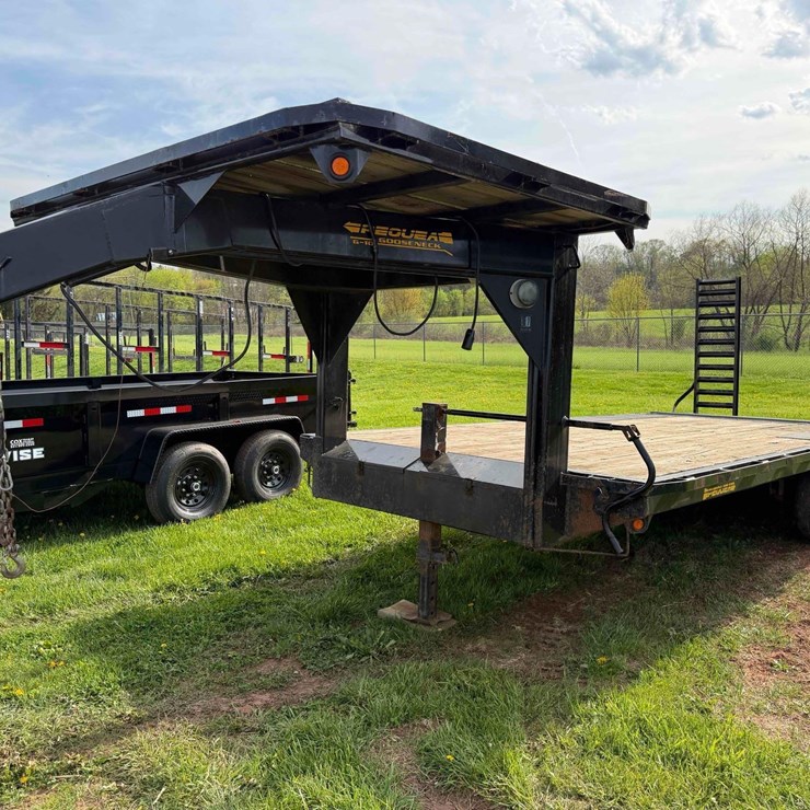 2016 Pequea G-10 Gooseneck