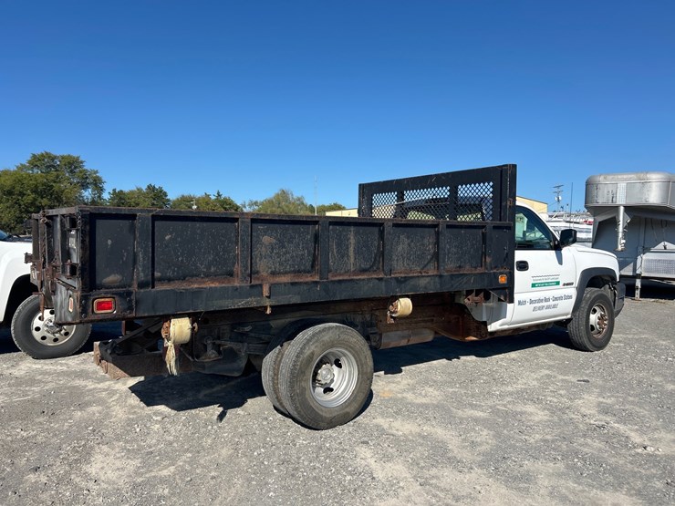 2007-chevrolet-3500-image-4