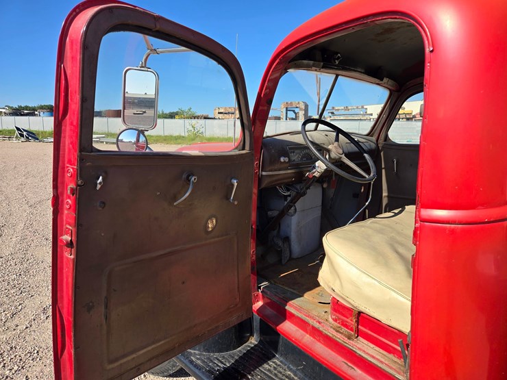 1946-chevrolet-flatbed-truck-image-20