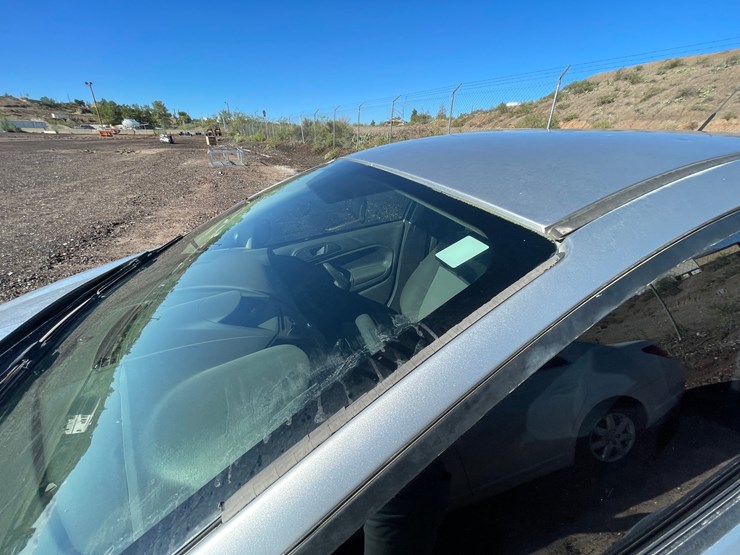 #2761-•-2016-ford-fiesta-passenger-car-(title-in-delay)-image-21