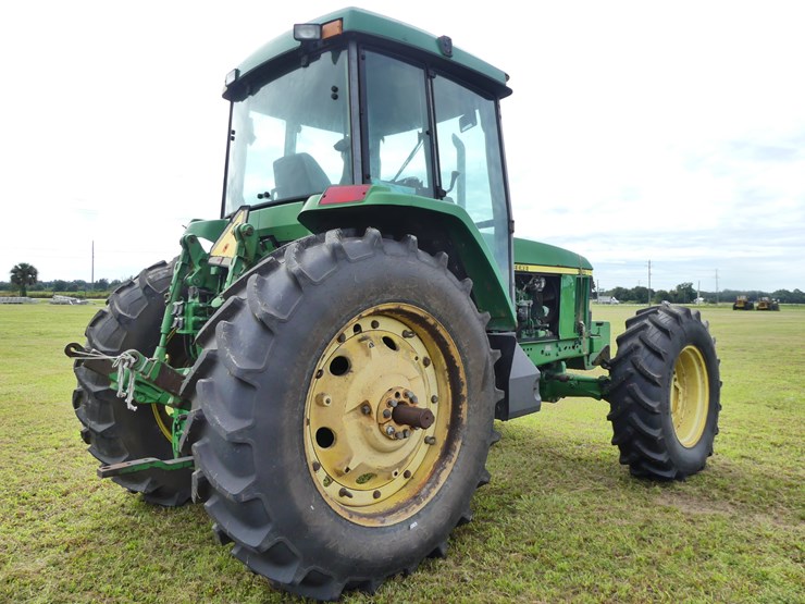 john-deere-7410-image-3