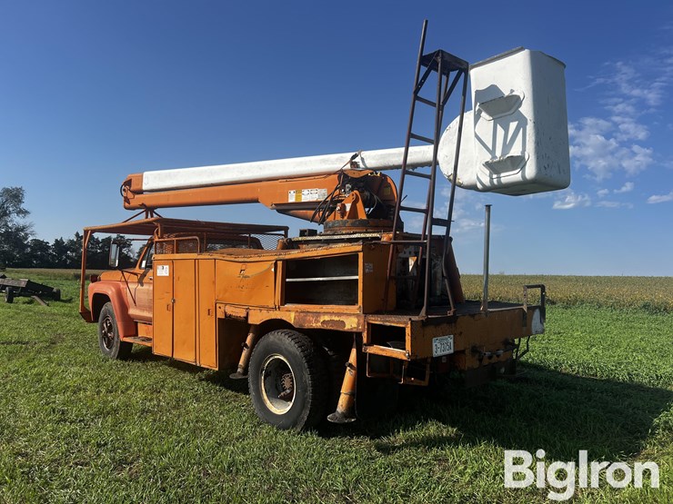 1975-ford-f750-image-7