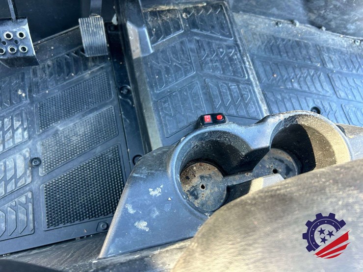 2023-polaris-ranger-1000-image-26