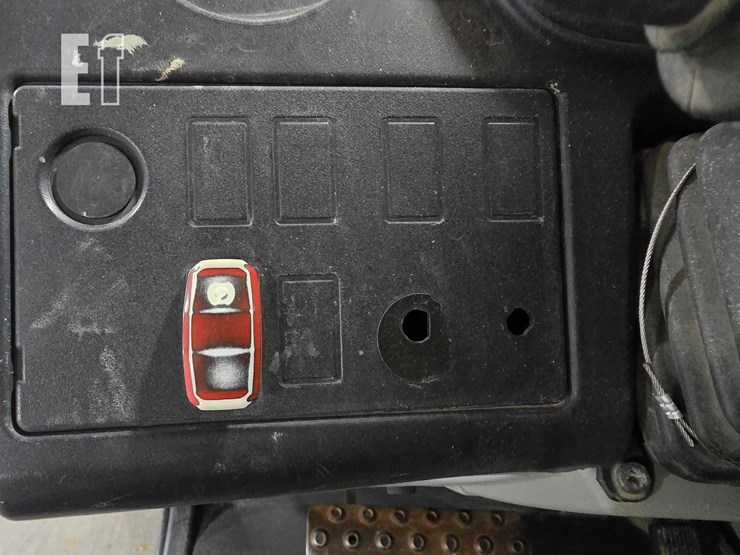 2018-caterpillar-tl1255d-image-18