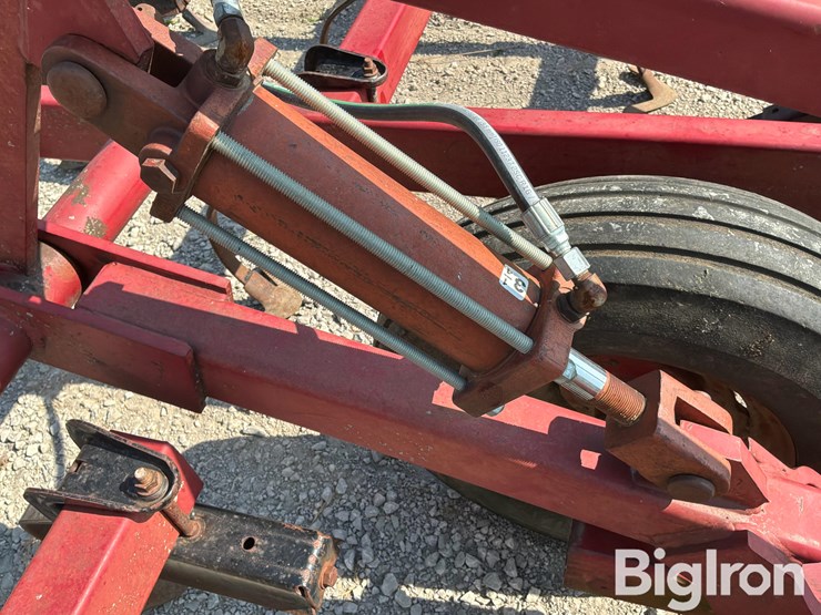 case-ih-4800-image-16