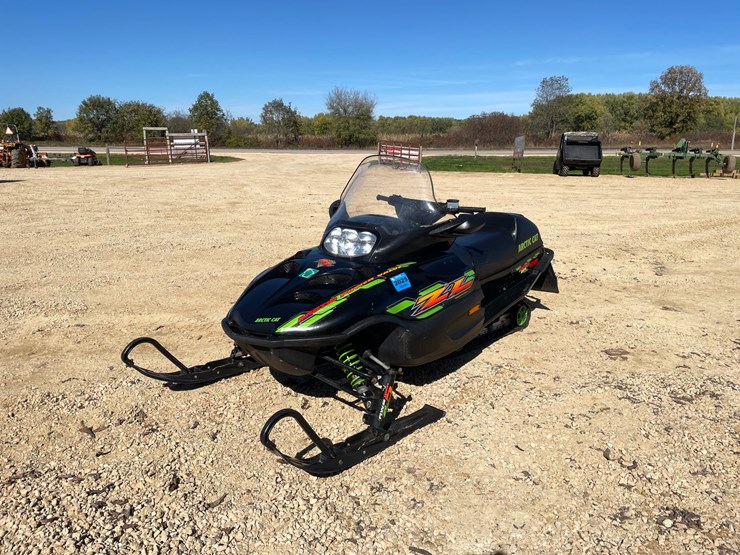 #1294-•-2001-arctic-cat-zl600-efi-snowmobile-(sells-with-bill-of-sale-only)-image-1