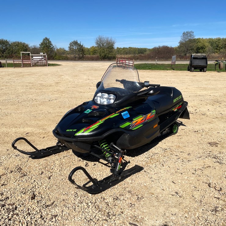 #1294 • 2001 Arctic Cat ZL600 EFI Snowmobile (Sells with Bill of Sale Only)
