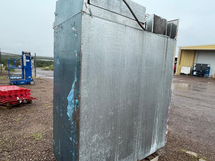 #4674-•-hobart-commercial-freezer-and-fridge-image-11