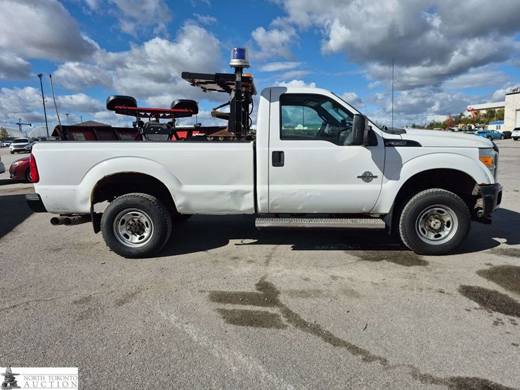 2015-ford-f350-image-4
