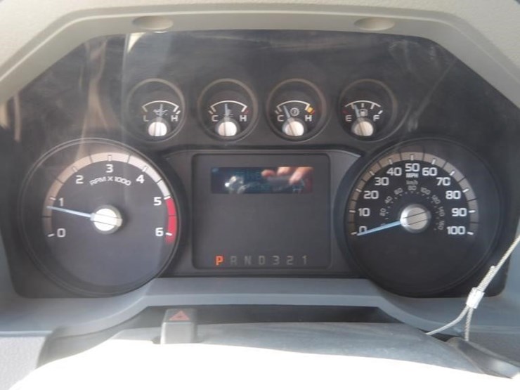 2011-ford-f550-image-23