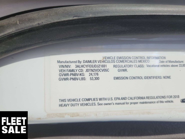 2018-freightliner-m2-106-image-33