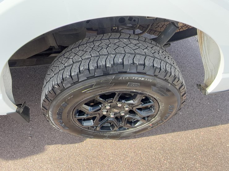 2024-ford-f150-xlt-image-11